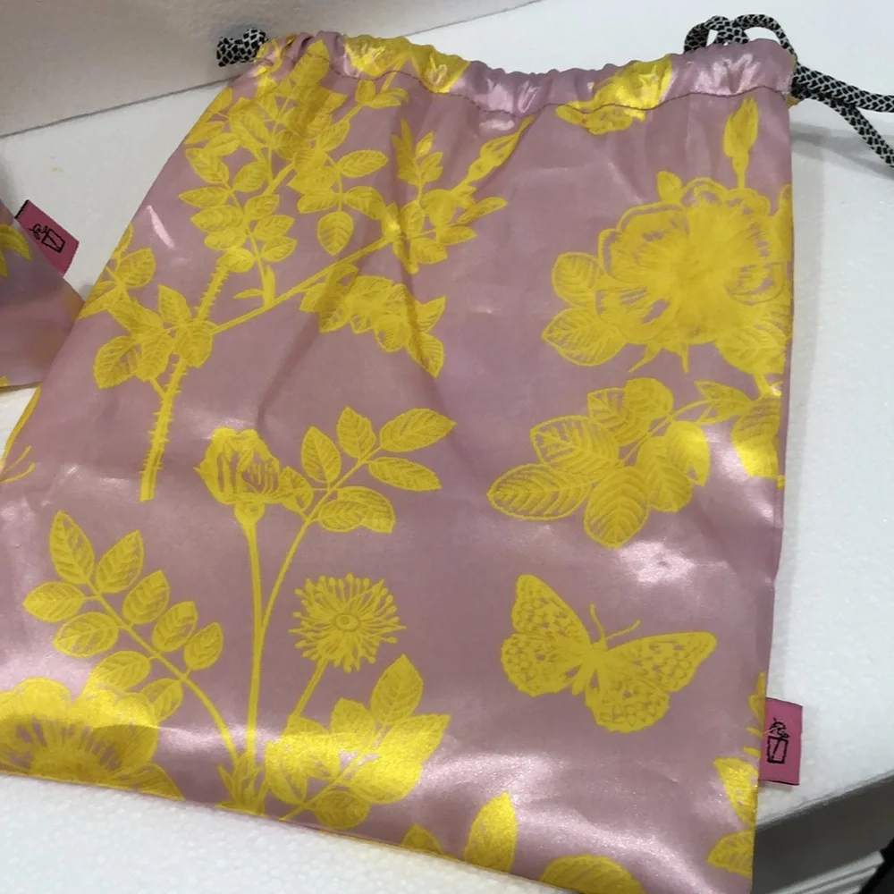 IPSY Makeup Drawstring Bags NWOT